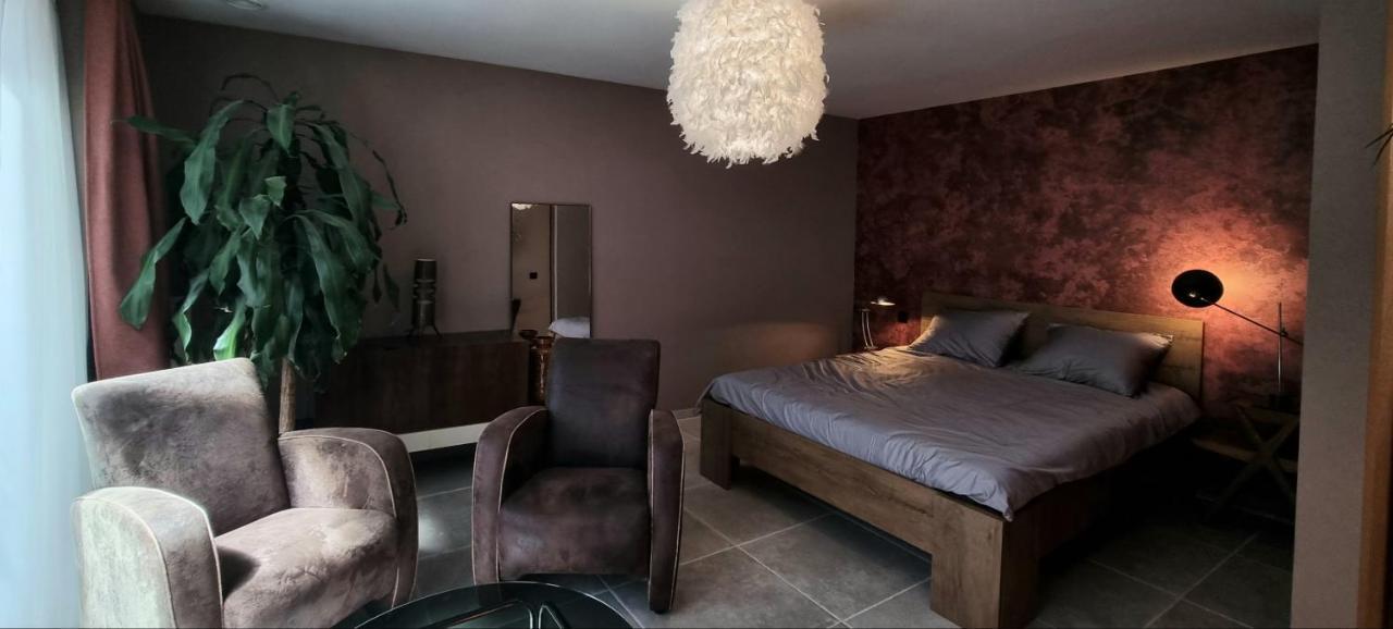 Logies La Chevre Folle - Lodging & Cooking In Style With Shared Kitchen Ostend Exterior photo